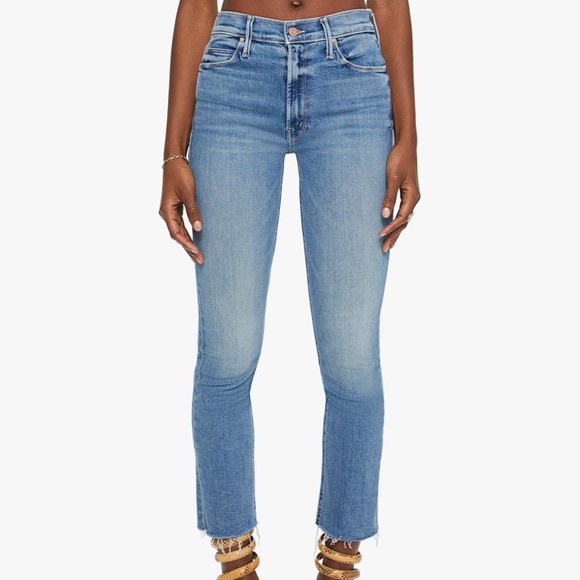 MOTHER Denim - NWT Mother Mid rise Dazzler Ankle fray (Wash: Riding the cliffside) Size 26